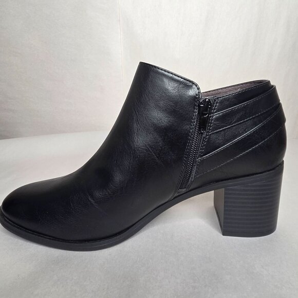 NWT Life Stride Women's Lorelai Block-Heel Black Faux Leather Booties - Picture 4 of 7